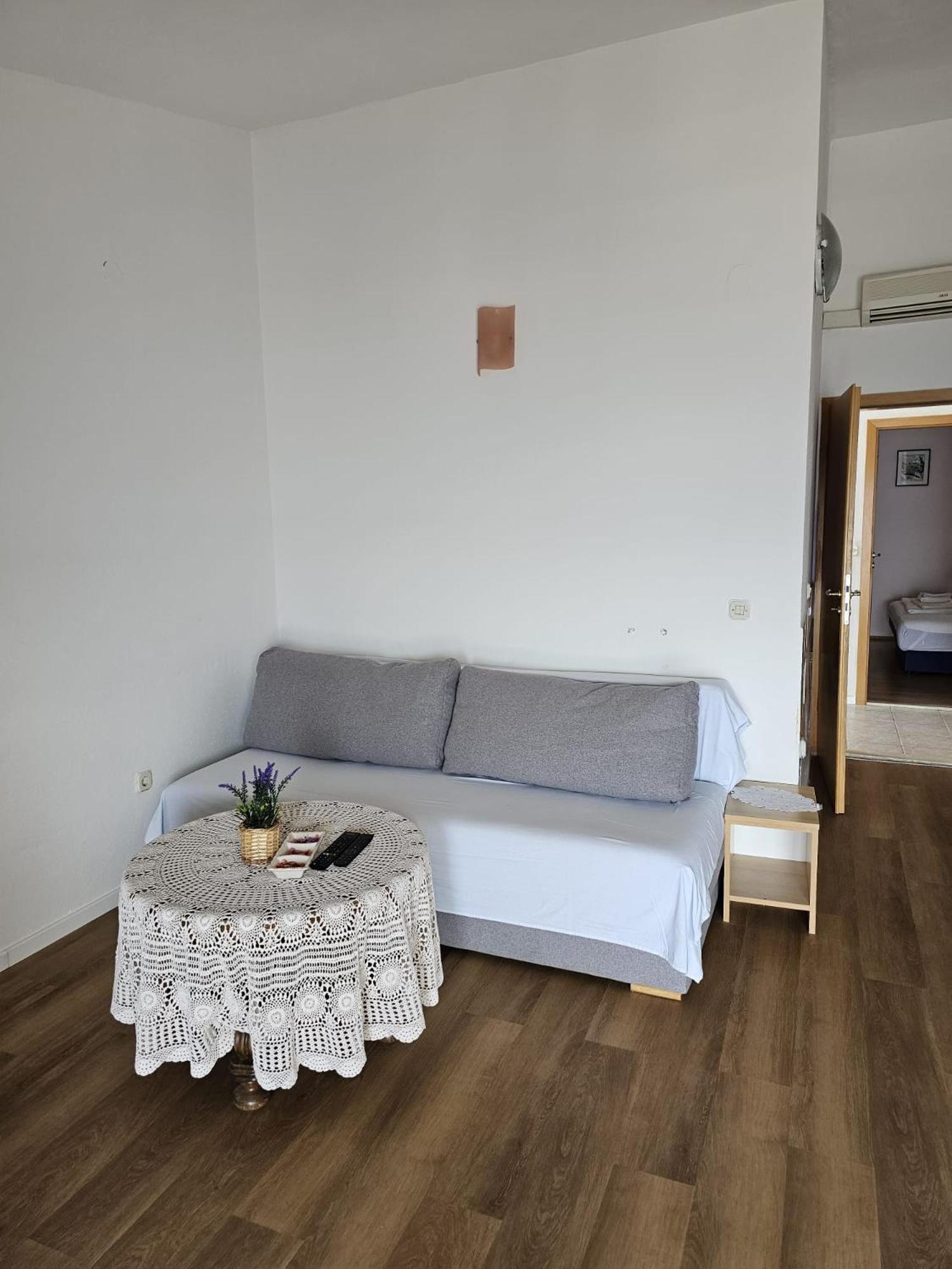 Villa Roing S Stanici Eksteriør bilde